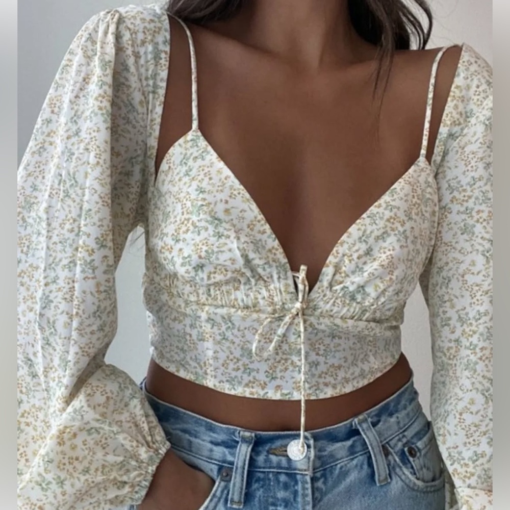 Golden Hour LS Tie-Back Floral Crop Top - Picture 2 of 12